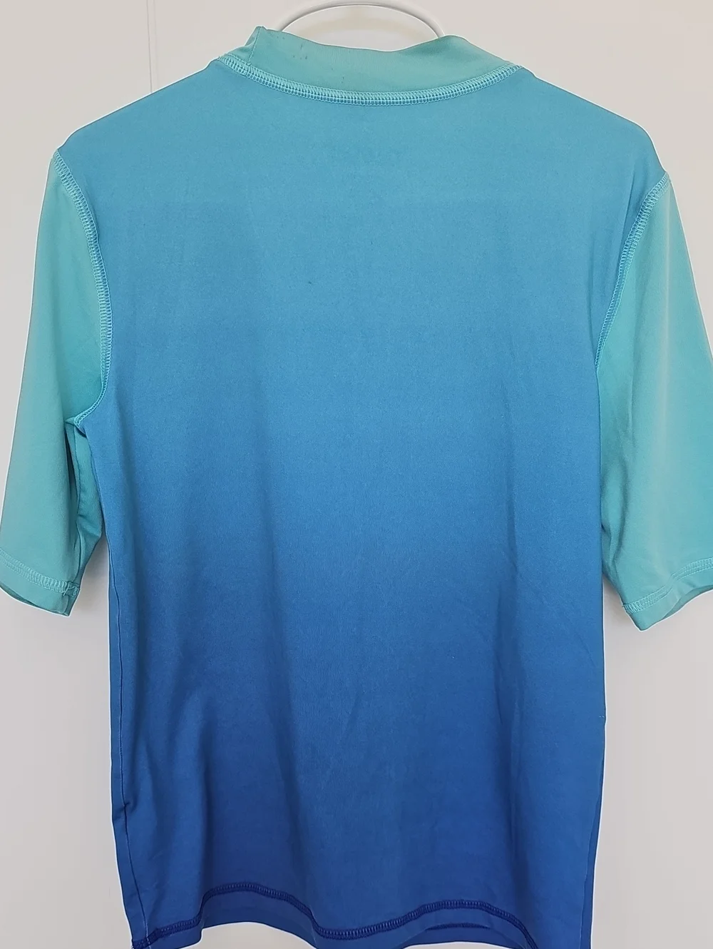 Cat & Jack Boys' Blue Ombre Rash Guard Swim Top